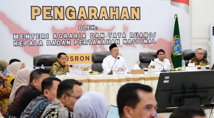 Menteri Nusron Minta Jajaran Kanwil BPN Provinsi Sulawesi Tenggara Percepat Validasi Data Pertanahan dan Meningkatkan Kualitas Layanan