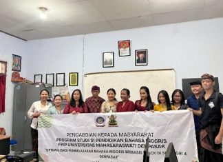 PSP Bahasa Inggris FKIP Unmas Denpasar Gelar Pelatihan Pembuatan Media Pembelajaran Digital Interaktif bagi Guru SMK