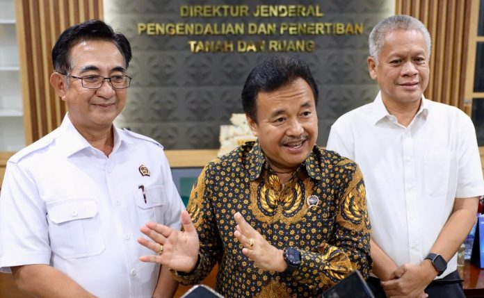 Direktur Jenderal Pengendalian dan Penertiban Tanah dan Ruang (Dirjen PPTR) Kementerian Agraria dan Tata Ruang/Badan Pertanahan Nasional (ATR/BPN), Jonahar