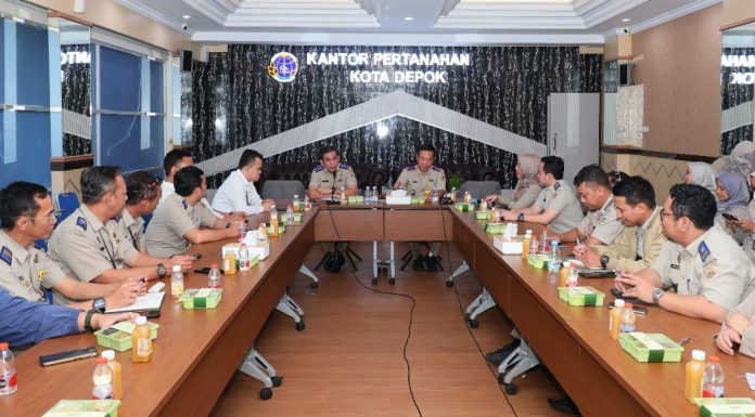 Lakukan Penguatan Strakom di Kantah Kota Depok, Karo Humas dan Protokol Beri Pesan agar Layanan Tersampaikan ke Masyarakat Lakukan Penguatan Strakom di Kantah Kota Depok, Karo Humas dan Protokol Beri Pesan agar Layanan Tersampaikan ke Masyarakat