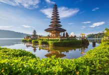 Triwulan II 2025: Sektor Pariwisata Dorong Kegiatan Usaha di Bali Tetap Optimis Pura Ulundanu