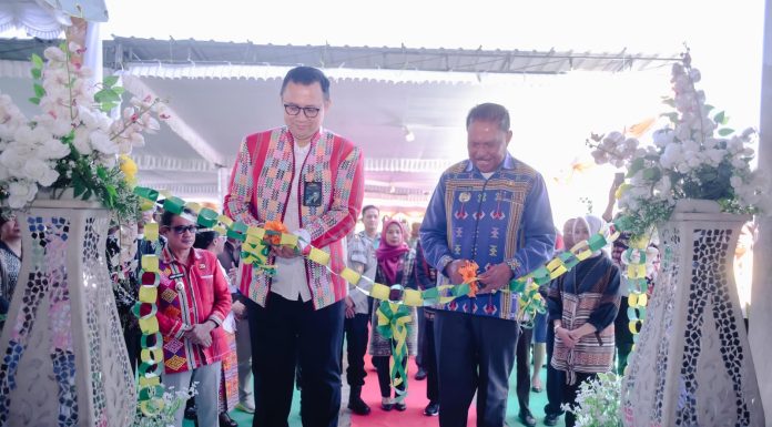 Bupati Timur Tengah Selatan Resmikan Gedung Baru PT Pegadaian Cabang SoE