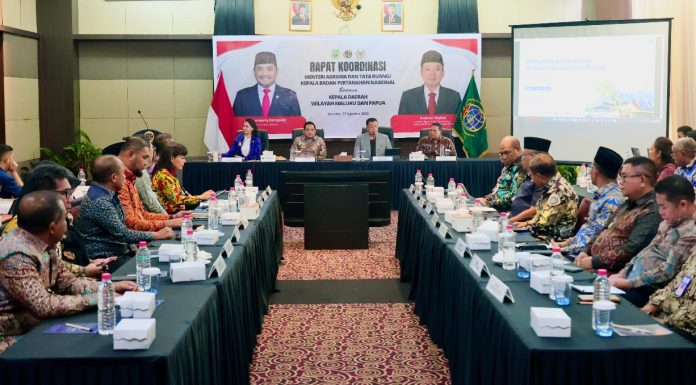 Rakor di Maluku Utara, Menteri Nusron Tekankan Pentingnya Dukungan Pemda dalam Pembuatan Sertipikat Tanah