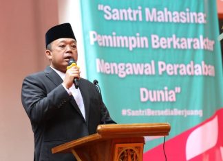 Peringati Hari Santri Nasional 2025, Menteri Nusron: Jadi Generasi yang Menyejahterakan Rakyat Indonesia