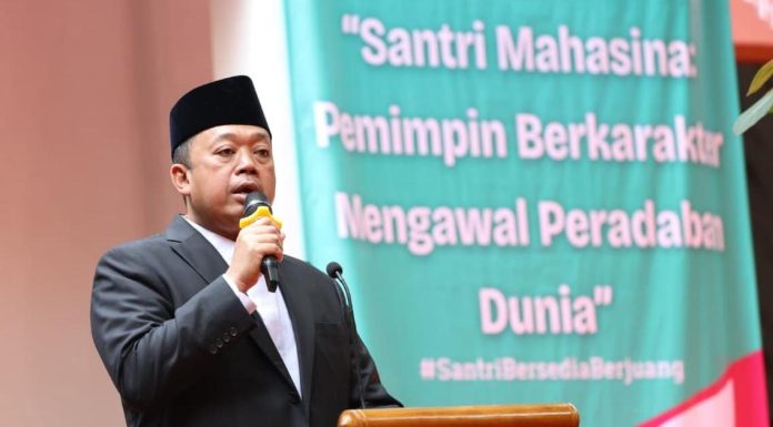 Peringati Hari Santri Nasional 2025, Menteri Nusron: Jadi Generasi yang Menyejahterakan Rakyat Indonesia