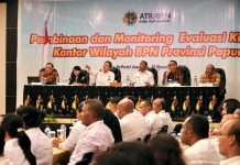 Pembinaan di Kanwil BPN Provinsi Papua, Menteri Nusron Perkuat Layanan Pertanahan: Semakin Sederhana, Semakin Baik