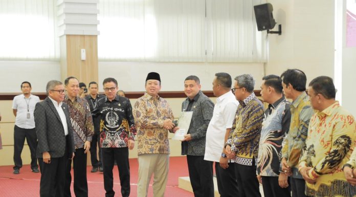 Percepat Sertipikasi, Menteri Nusron Imbau Kepala Daerah Se-Sulsel Ringankan BPHTB bagi Masyarakat