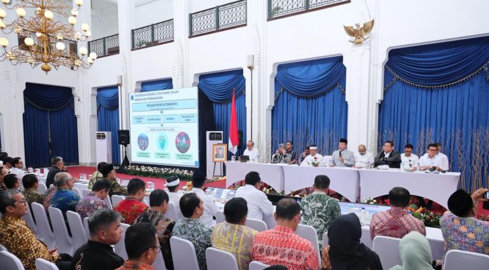 Jalankan Amanat Perpres 12/2025, Menteri Nusron Minta Pemerintah Daerah di Jawa Barat Lakukan Revisi Rencana Tata Ruang