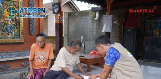 Tim COD Antar Sertipikat ke Desa Tegal Badeng Barat, Warga Jembrana Rasakan Manfaat Layanan