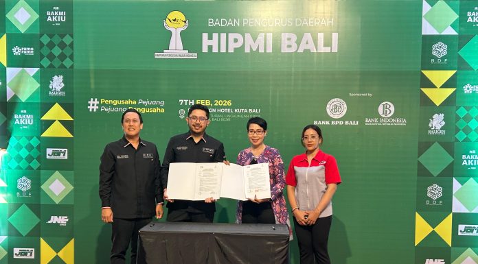 JNE Denpasar dan HIPMI Bali Resmi Teken MoU, Perkuat Dukungan Logistik bagi UMKM