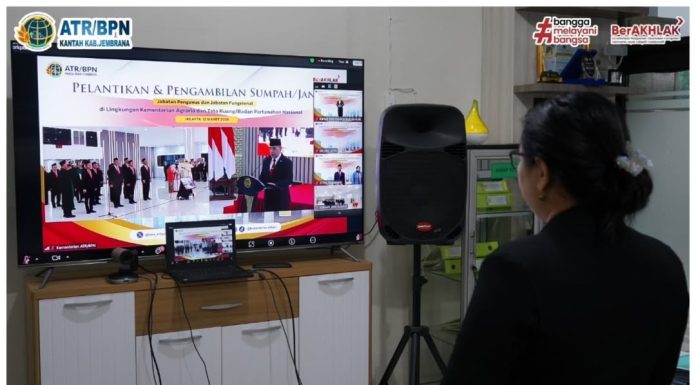 Pelantikan dan Pengambilan Sumpah Pejabat di Kantah Jembrana Berlangsung Khidmat
