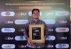 JNE Raih Penghargaan di Indonesia Digital Innovation Awards 2026 Kurnia Nugraha selaku Media Communication Department Head JNE menerima penghargaan dalam ajang Indonesia Digital Innovation Awards (IDIA) 2026