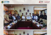 KANTOR PERTANAHAN KABUPATEN JEMBRANA RAIH PENGHARGAAN DARI KEMENTERIAN AGAMA REPUBLIK INDONESIA