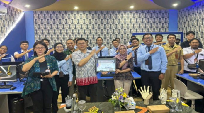 ITB STIKOM Bali Kenalkan Teknologi 3D Scanner untuk Pembuatan Tangan Prostetik
