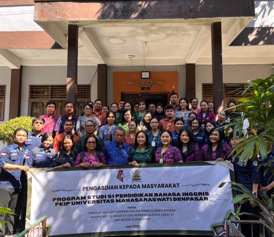 Prodi Pendidikan Bahasa Inggris UNMAS Denpasar Gelar Workshop Deep Learning Berbasis Kearifan Lokal Bali di SMPN 9 Denpasar